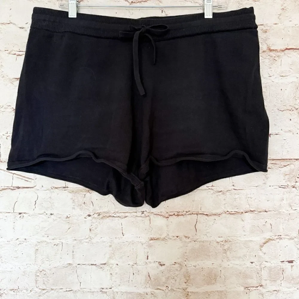 Banana Republic pull on sweater shorts
